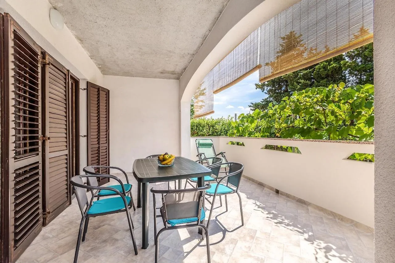 Apartman Srki Omisalj Apartment